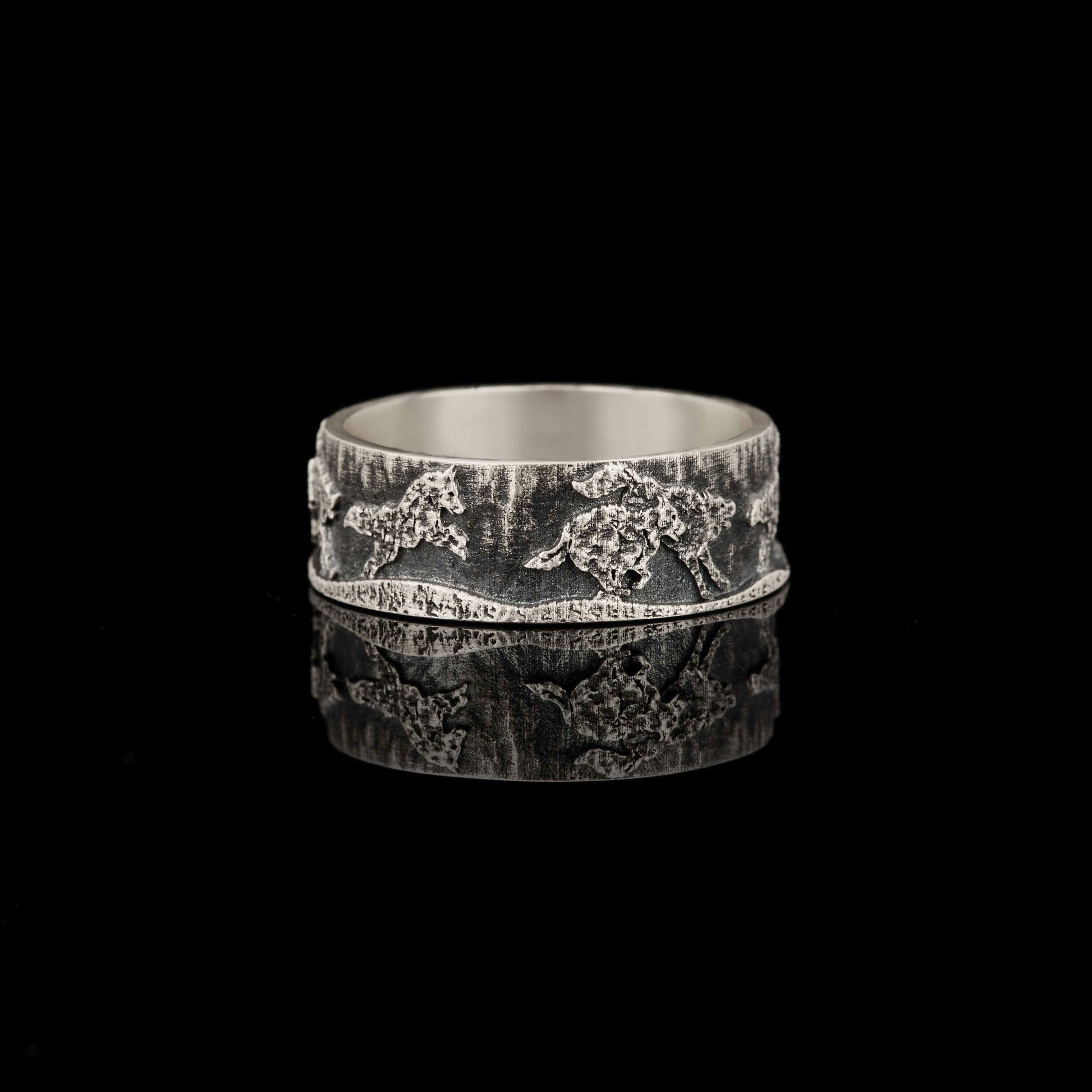 running-wolf-pack-sterling-silver-band-ring